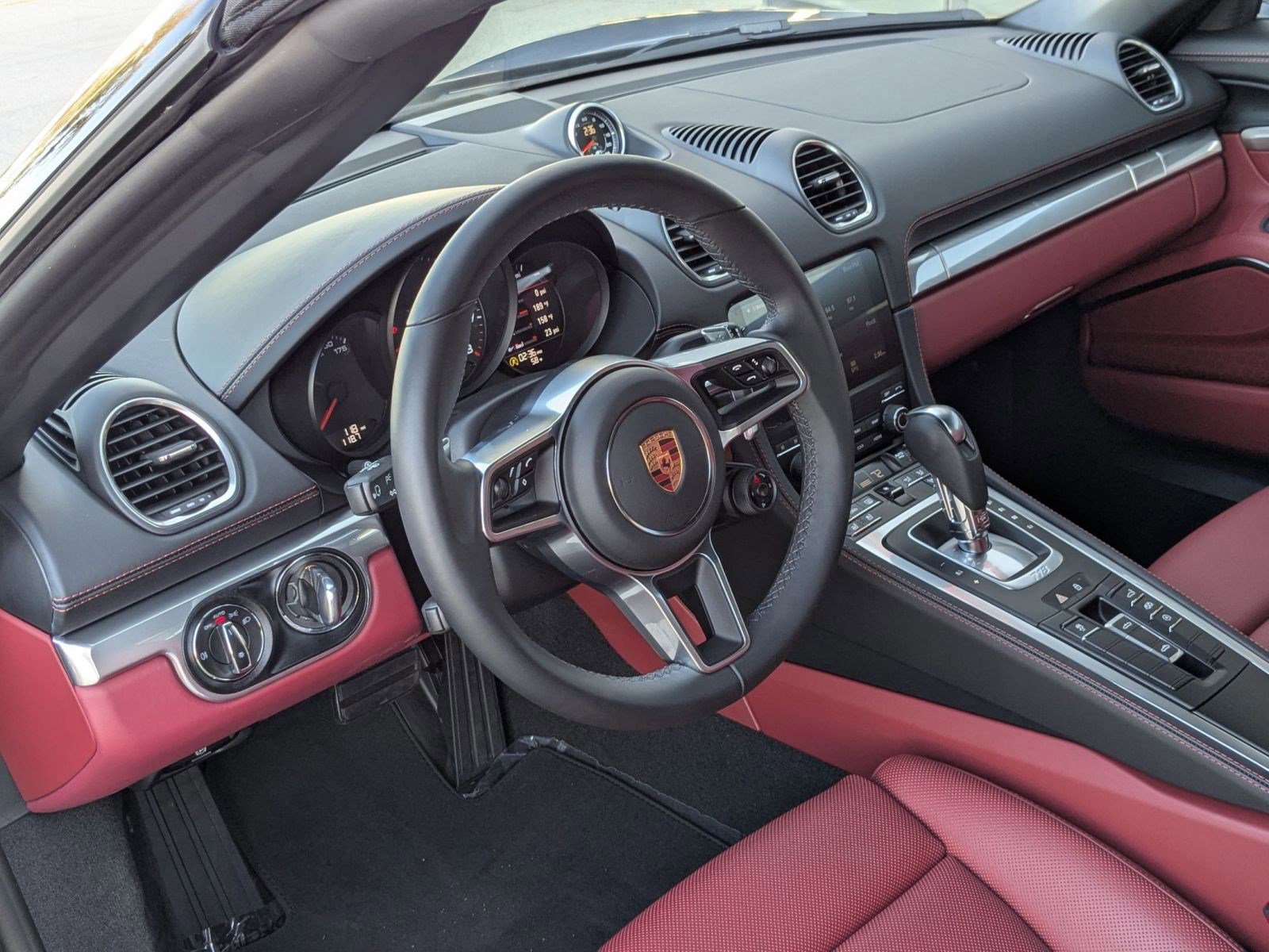 New 2025 Porsche 718 Boxster image 4