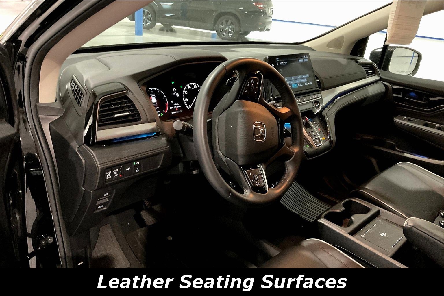 Used 2025 Honda Odyssey Touring image 4