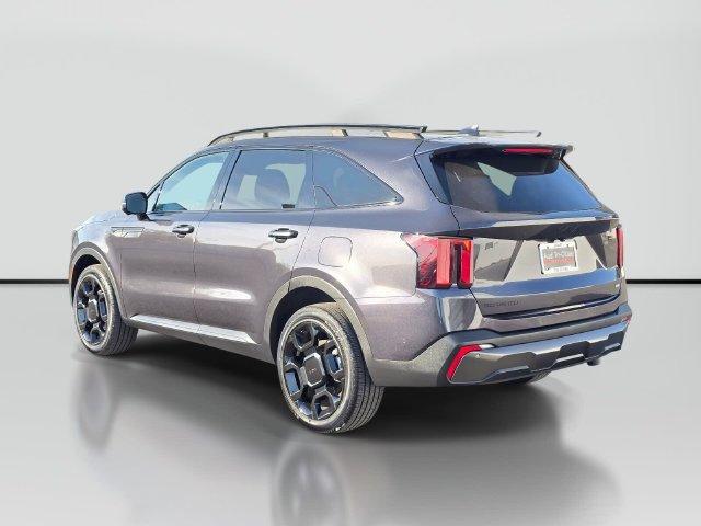 Used 2025 Kia Sorento SX AWD/4WD image 3