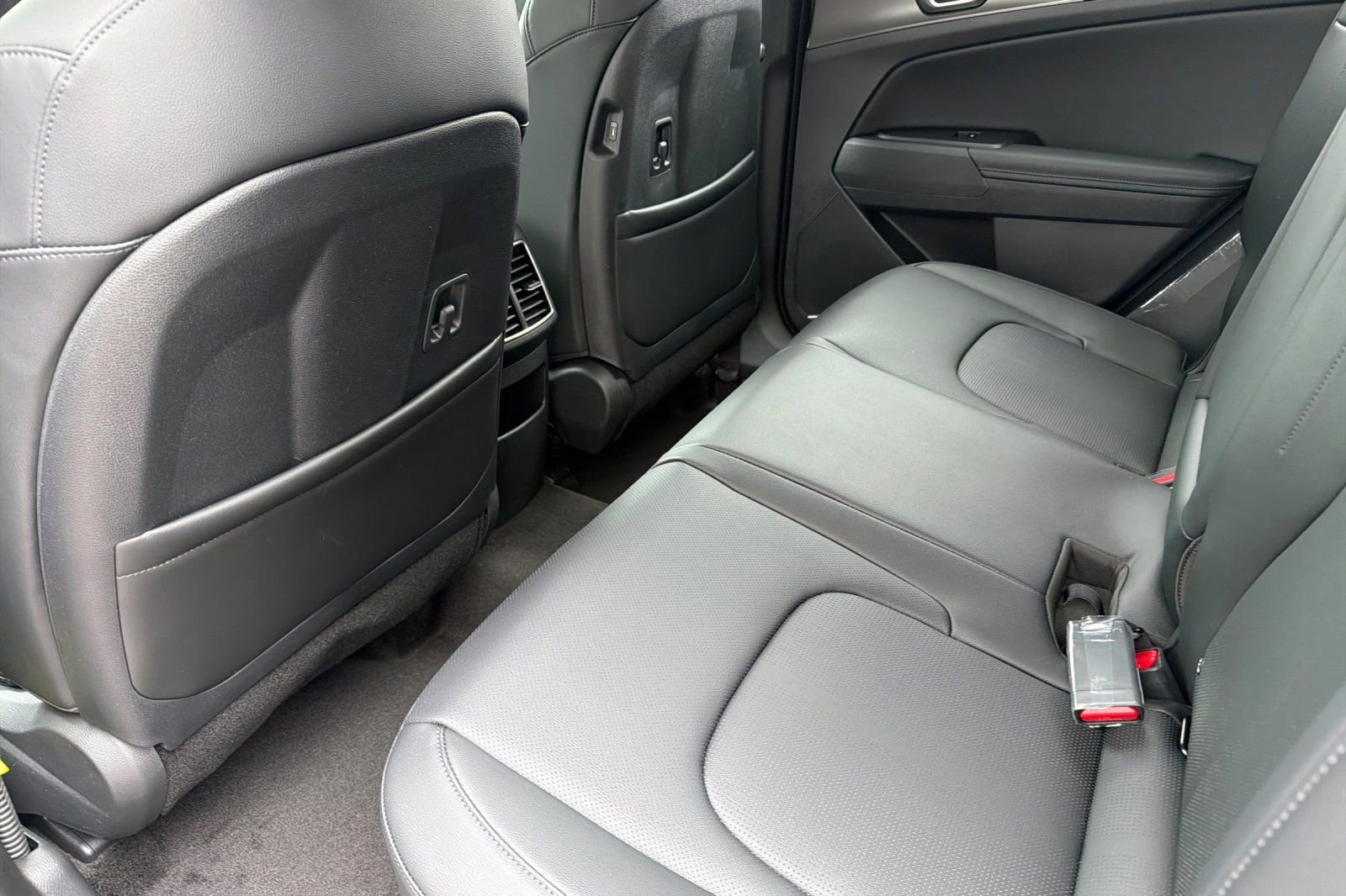 New 2026 Kia Sportage EX AWD/4WD image 10