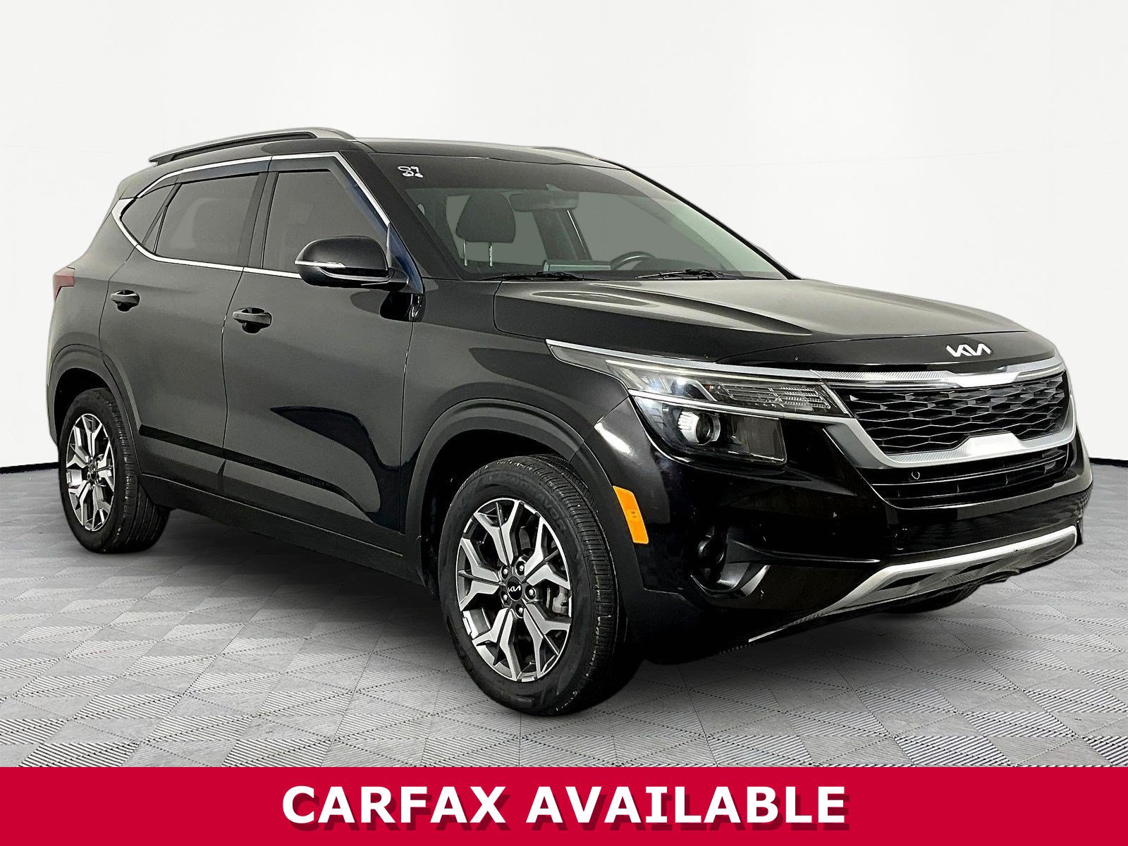 Used 2022 Kia Seltos EX AWD/4WD image 3