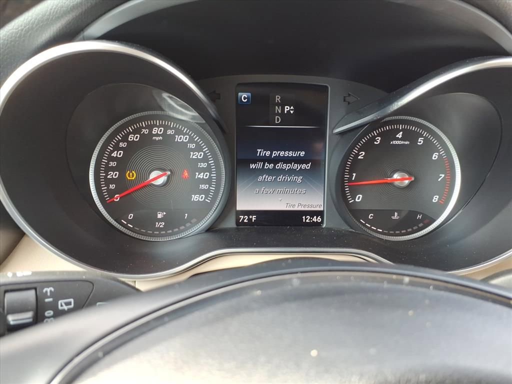 Used 2018 Mercedes-Benz GLC 300 4MATIC w/ Premium Package image 21