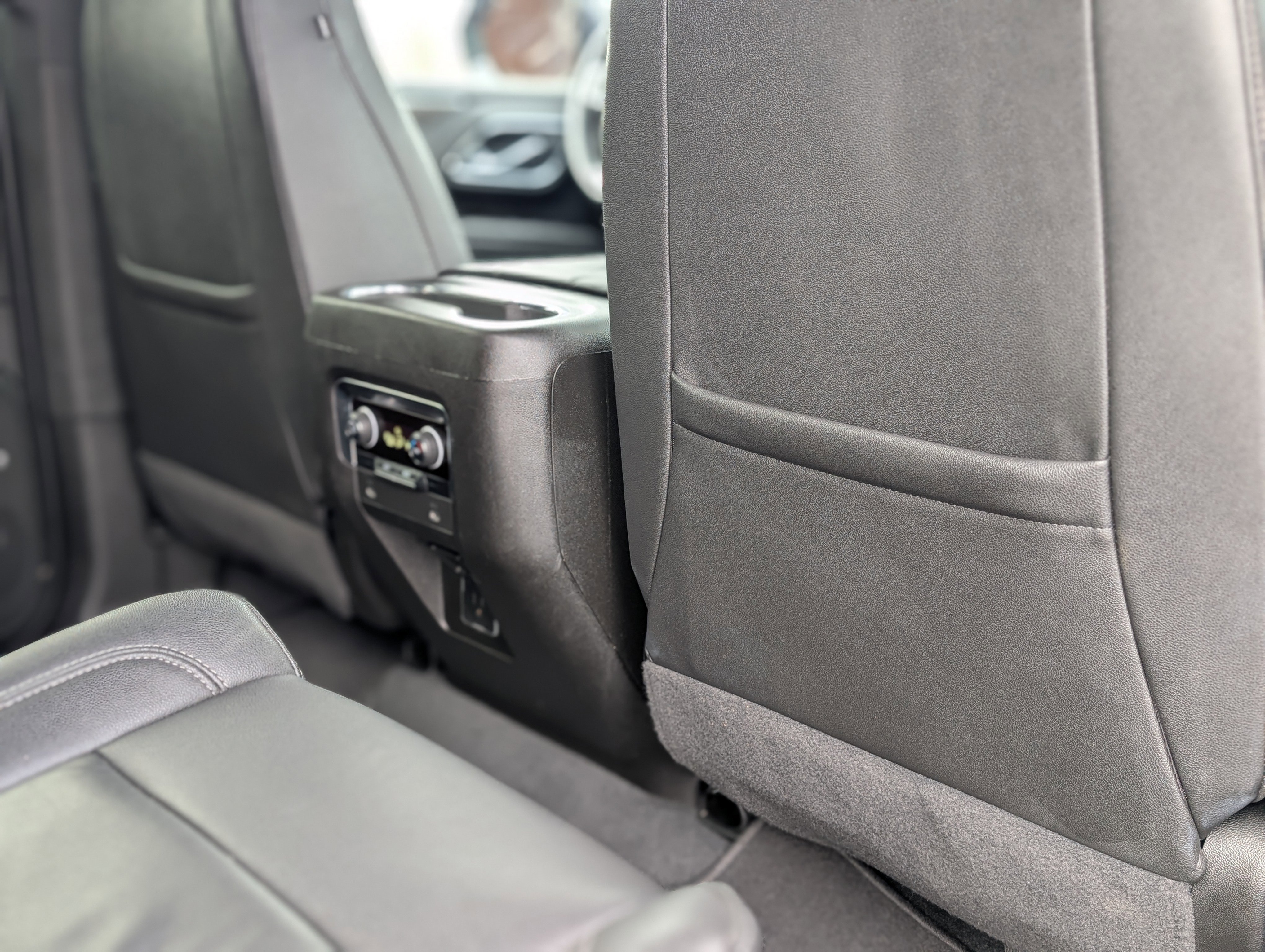 Used 2022 Chevrolet Tahoe LT image 46