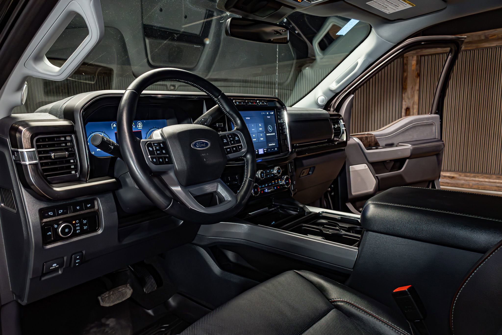 Used 2024 Ford F250 Lariat w/ Lariat Ultimate Package AWD/4WD image 17