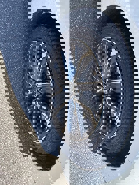 Used 2020 Toyota Corolla XSE image 14