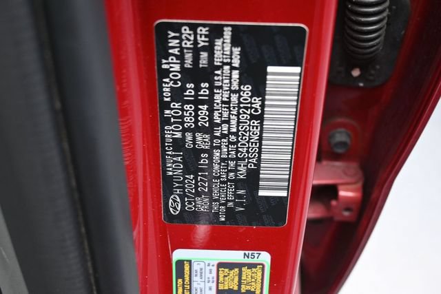 Used 2025 Hyundai Elantra SEL FWD image 20