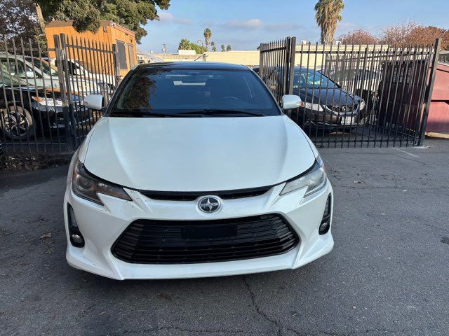 Used 2016 Scion tC image 2