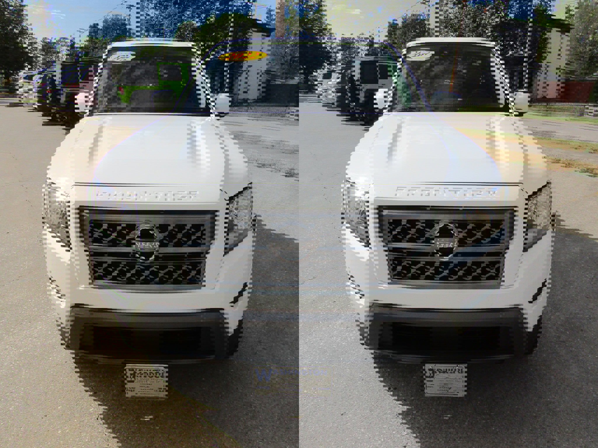 Used 2022 Nissan Frontier SV w/ Technology Package image 8