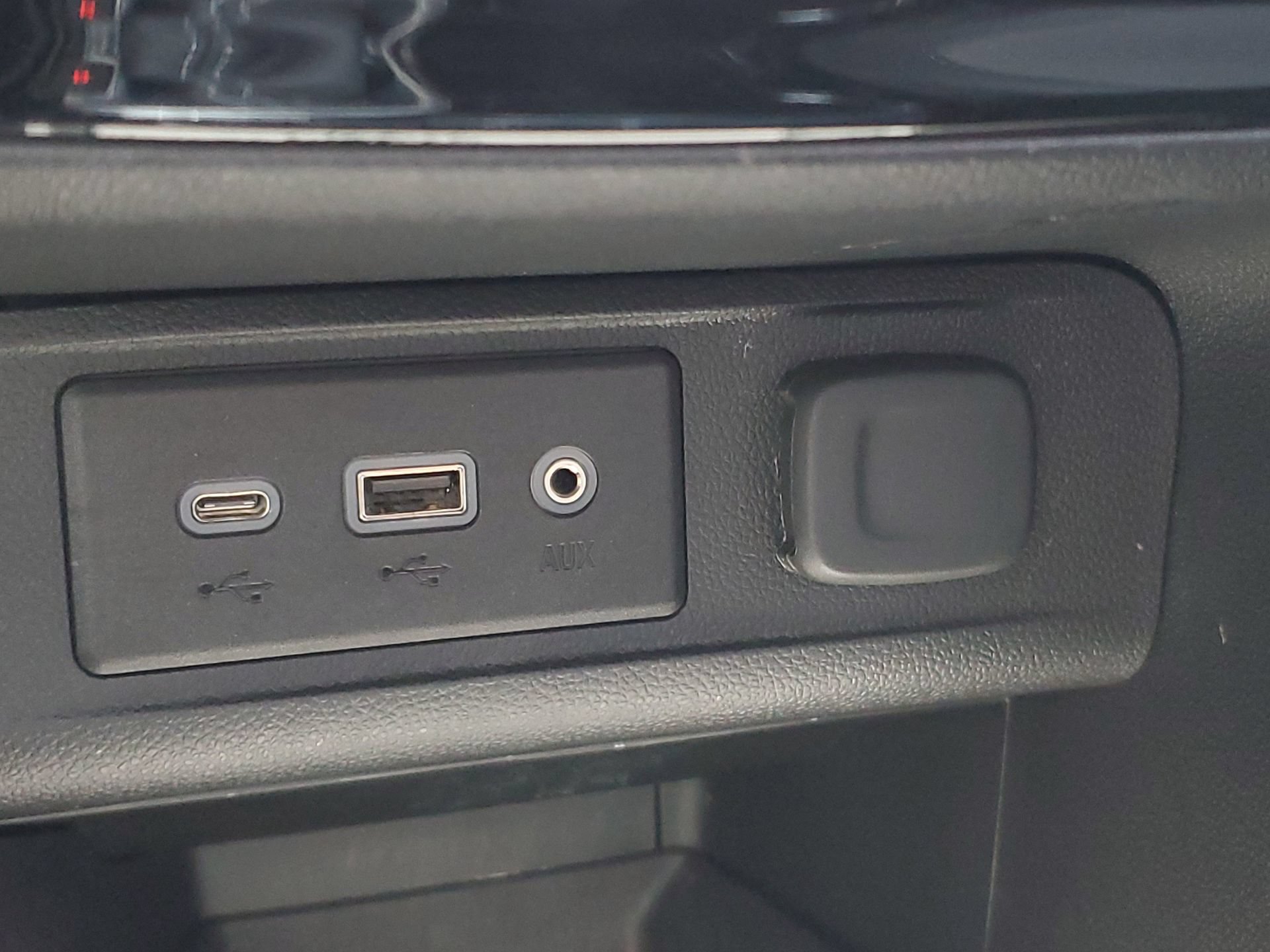 Used 2022 Buick Encore GX Select FWD image 29