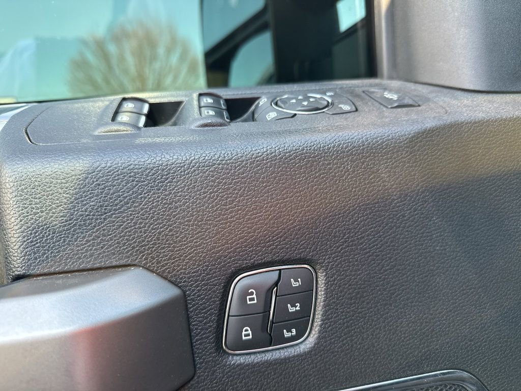 Used 2021 Ford F250 Lariat image 43