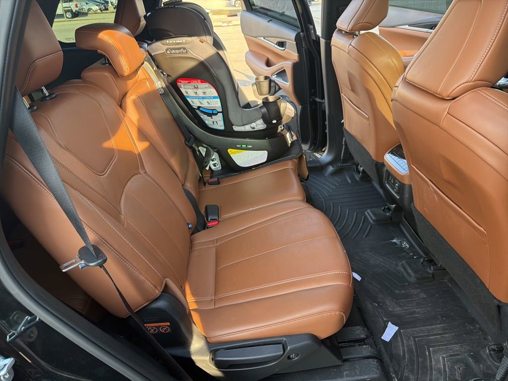 Used 2023 INFINITI QX60 Sensory w/ Vision Package image 7