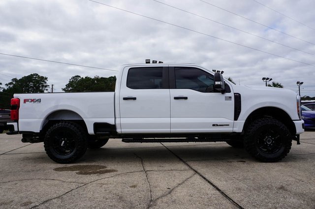 Used 2023 Ford F250 XL w/ STX Appearance Package image 3