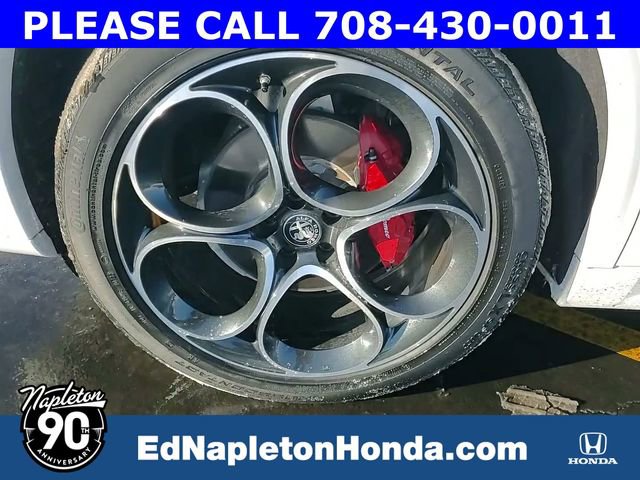 Used 2022 Alfa Romeo Stelvio Veloce image 8