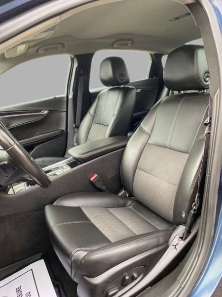 Used 2017 Chevrolet Impala LT w/ Convenience Package image 27