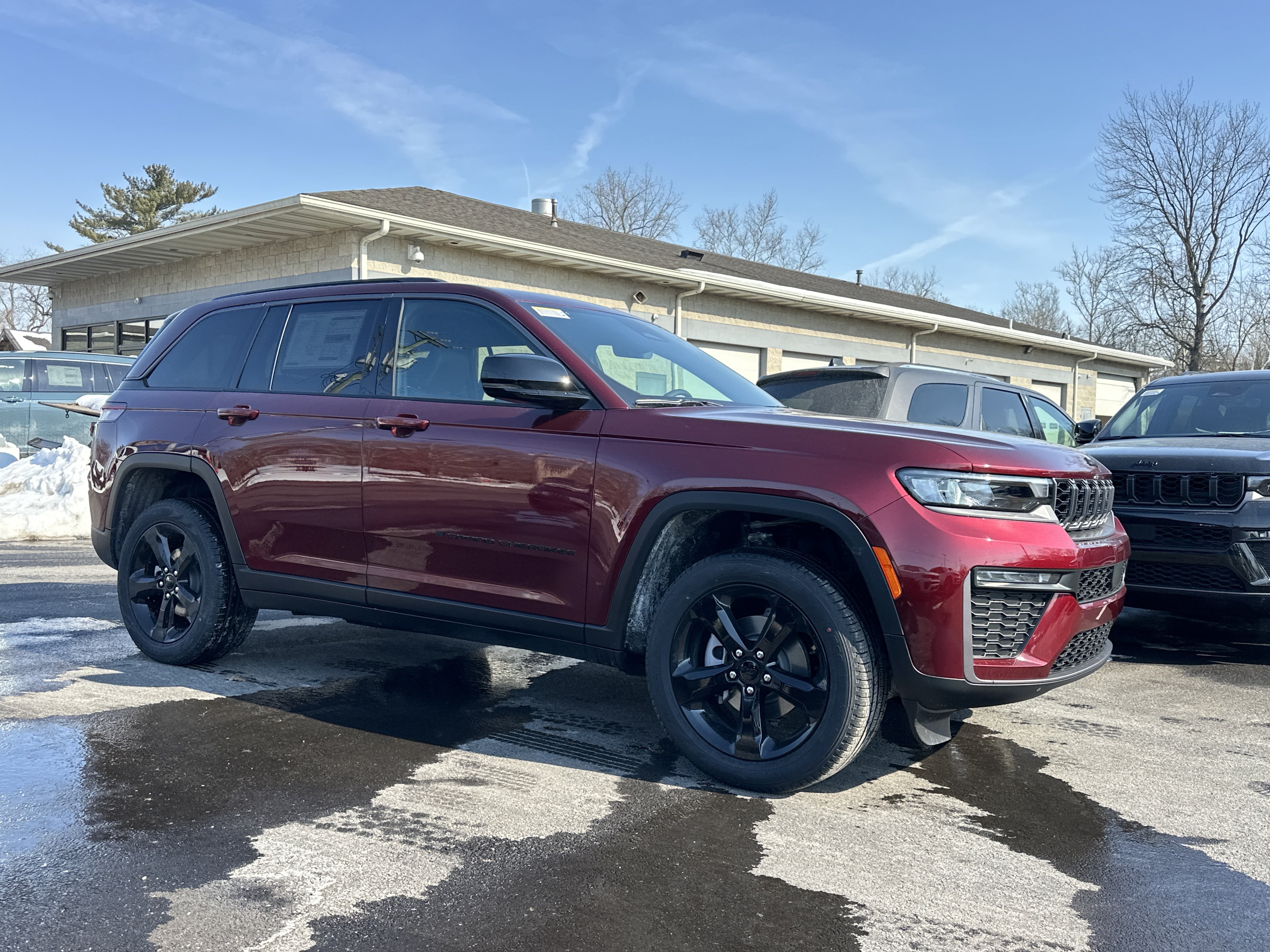 New 2026 Jeep Grand Cherokee Limited w/ Limited Altitude Package AWD/4WD image 19