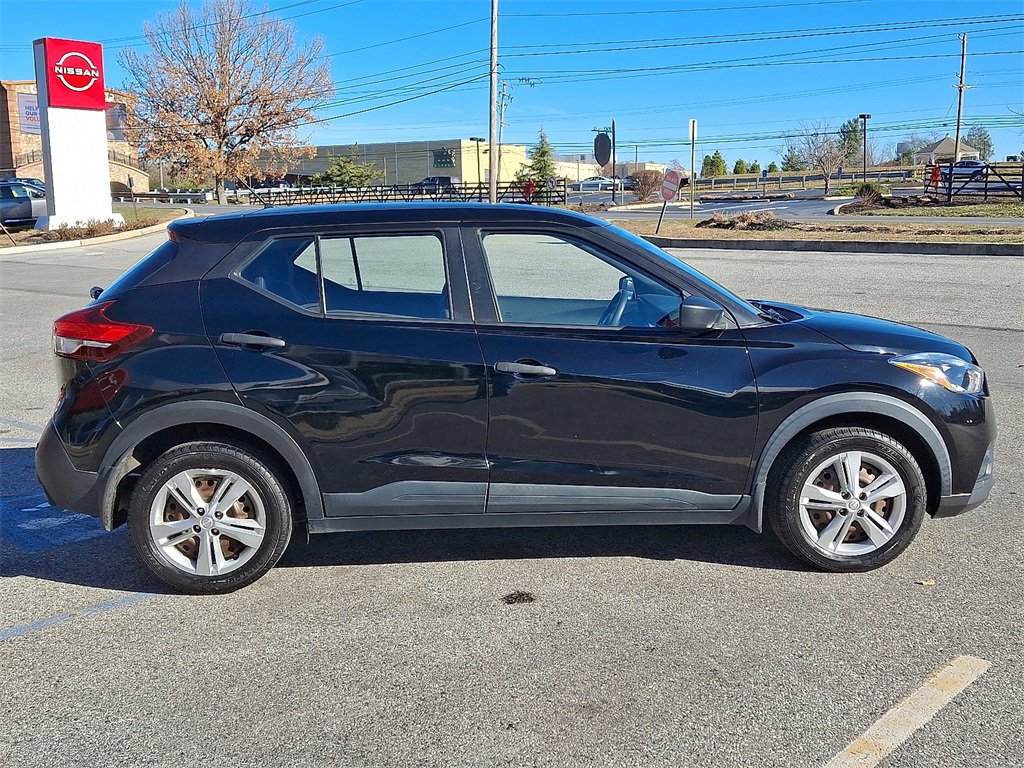 Used 2020 Nissan Kicks S image 7