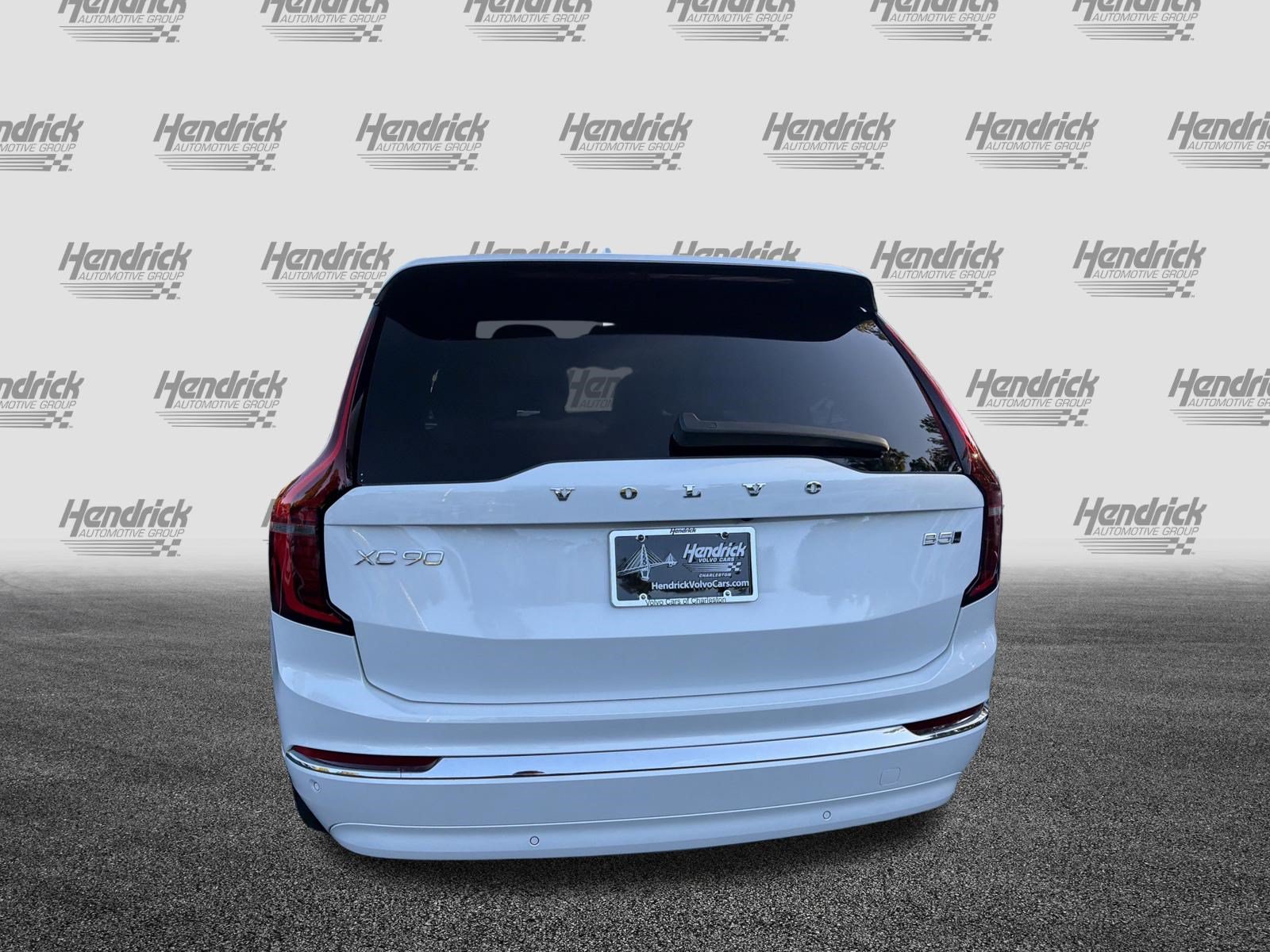 Certified 2025 Volvo XC90 B5 Core AWD/4WD image 9