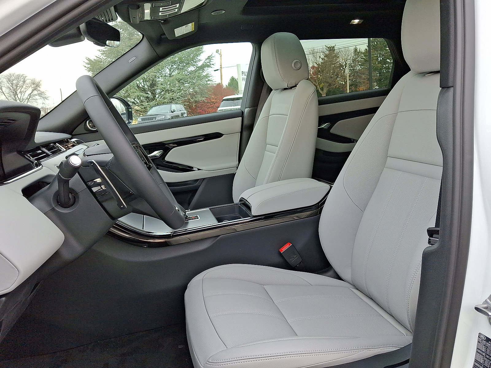 New 2026 Land Rover Range Rover Evoque S image 3