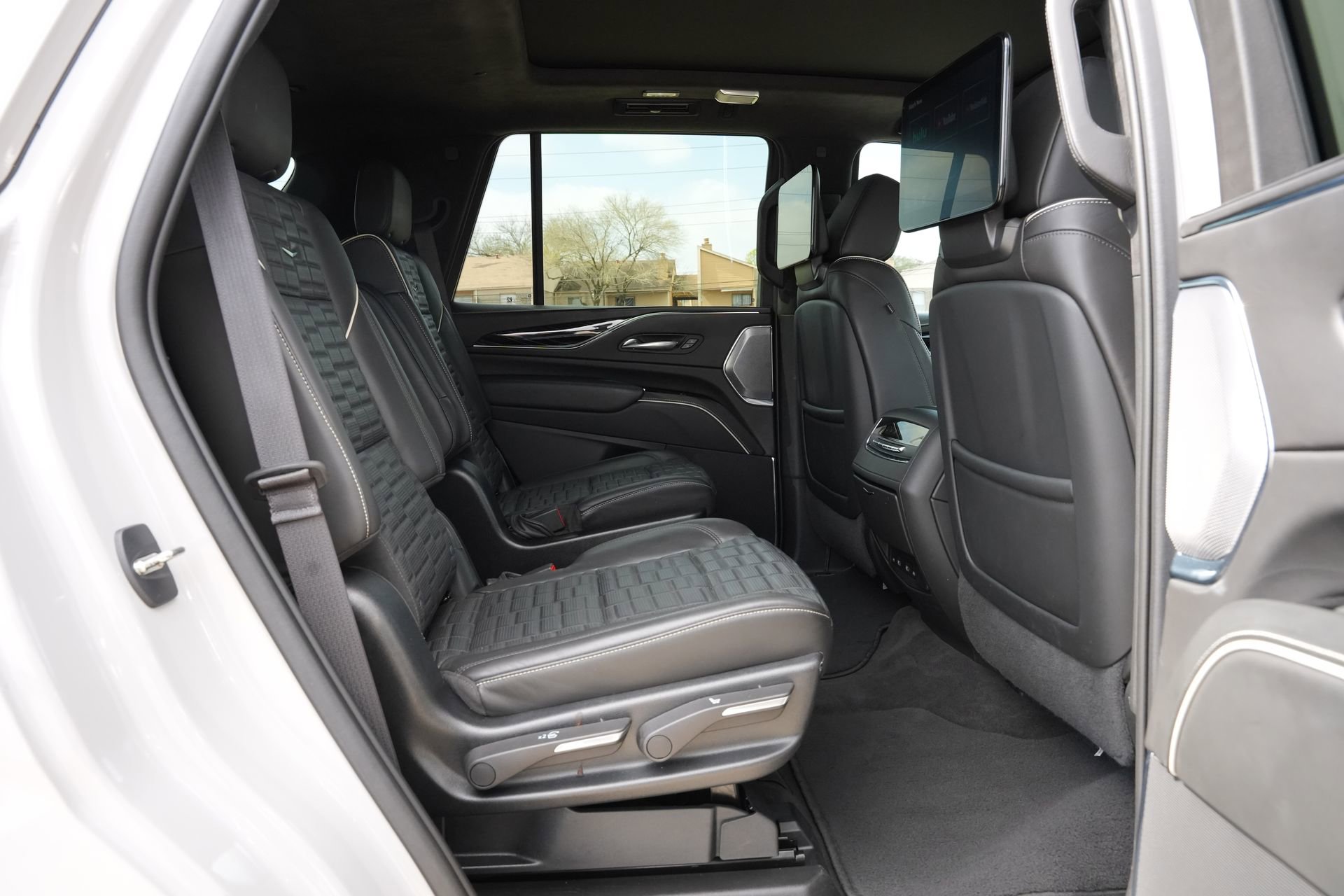 Certified 2023 Cadillac Escalade V image 25