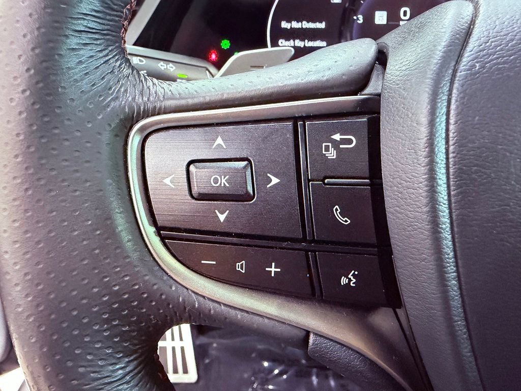 Certified 2022 Lexus ES 350 F Sport w/ Accessory Package 2 FWD image 18
