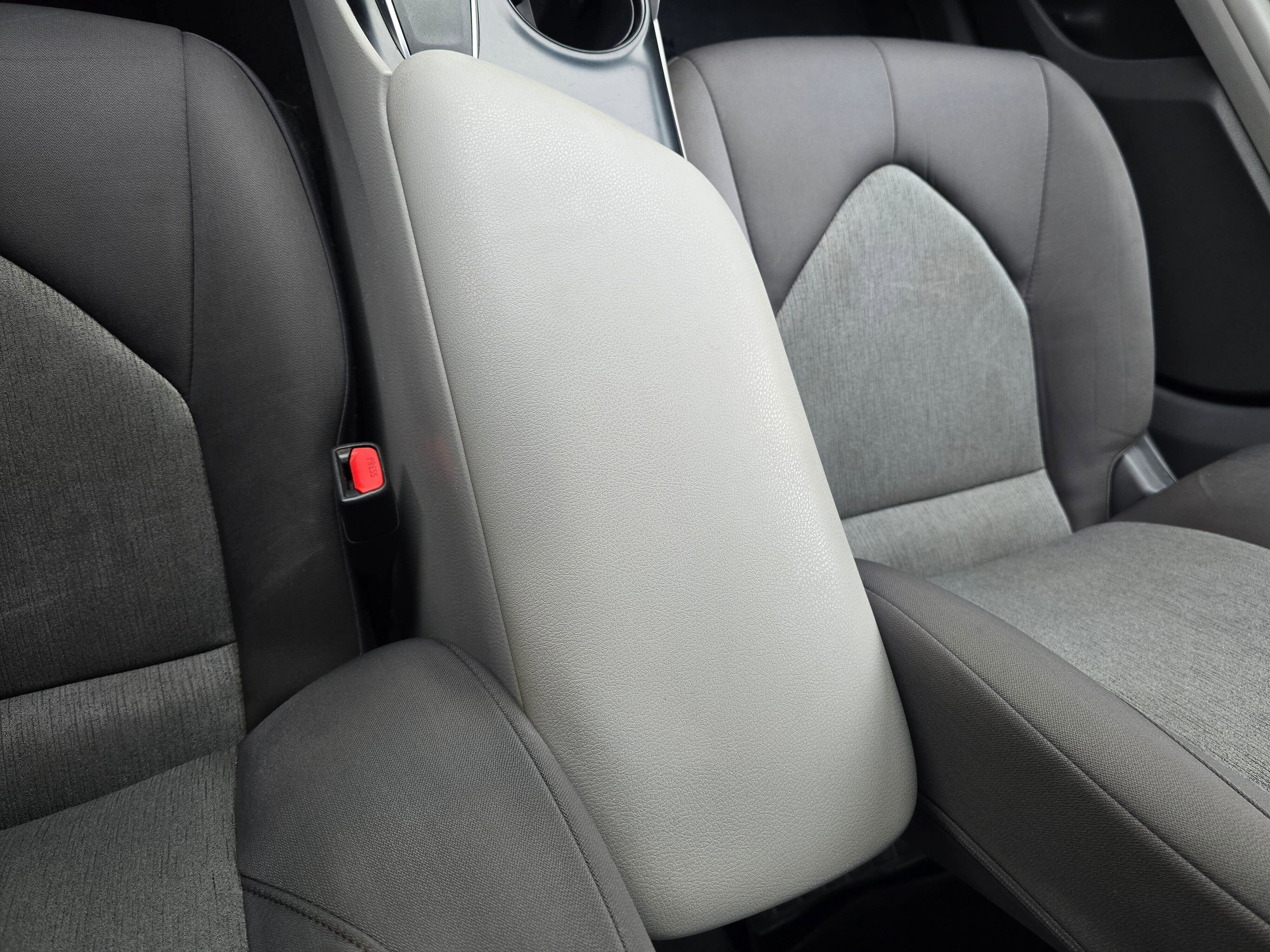 Used 2019 Toyota Camry LE FWD image 28