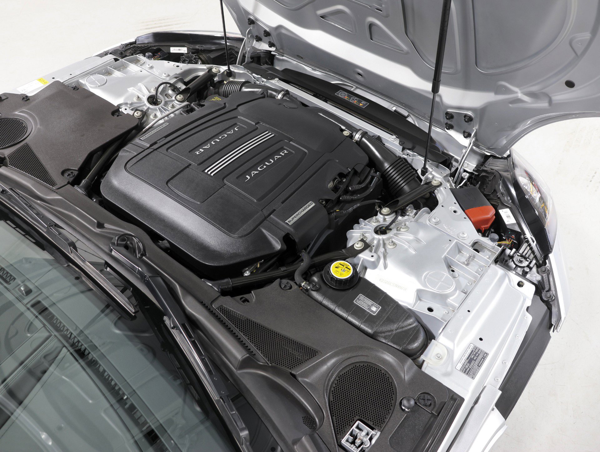 Used 2014 Jaguar F-TYPE S image 5