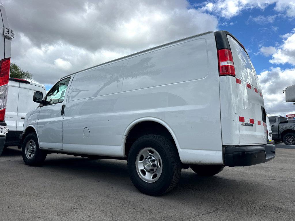 Used 2021 Chevrolet Express 2500 image 3