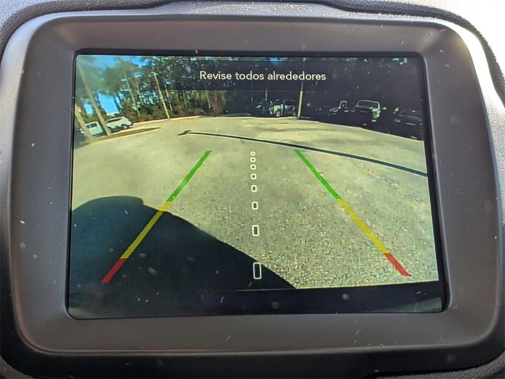 Used 2022 Jeep Renegade Latitude image 21