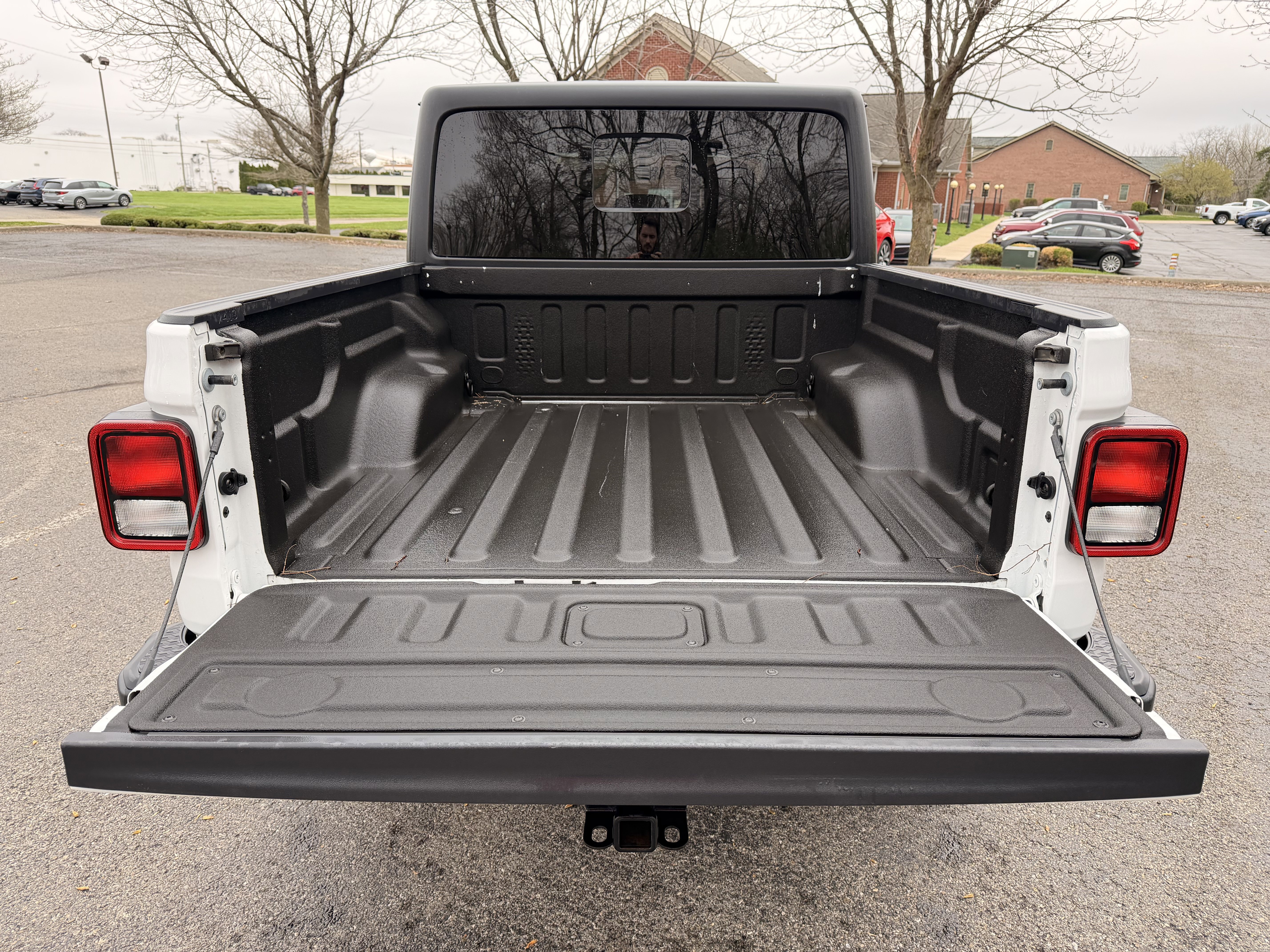 Used 2023 Jeep Gladiator Sport image 12