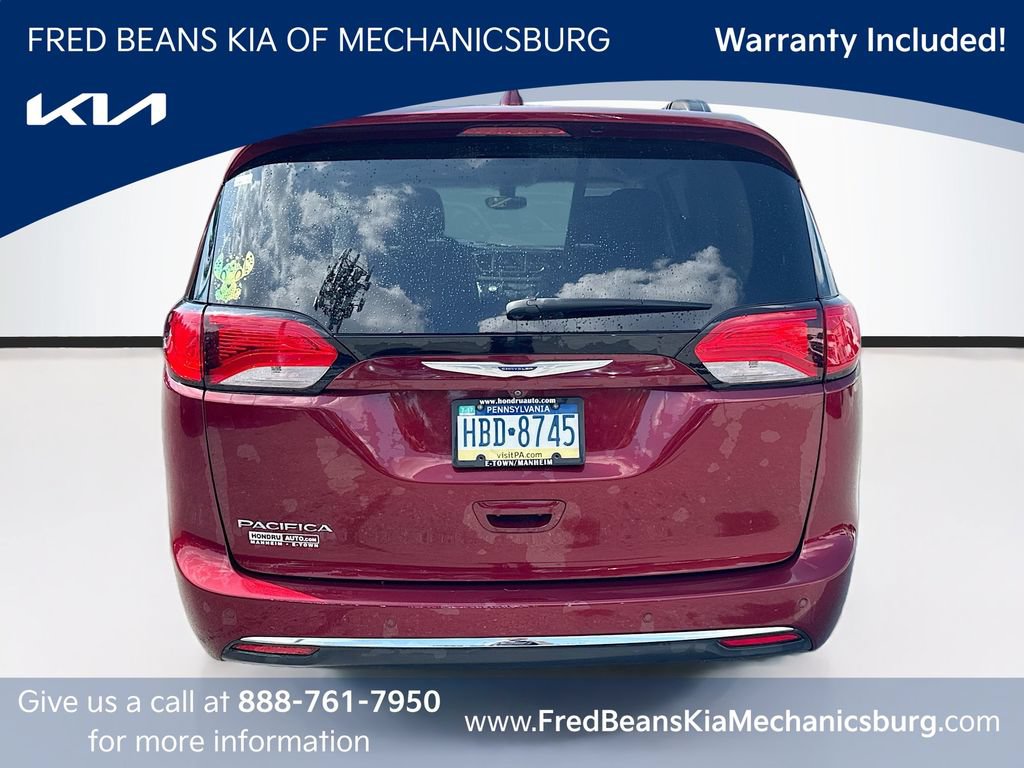 Used 2019 Chrysler Pacifica Touring Plus w/ Tire & Wheel Group FWD image 6
