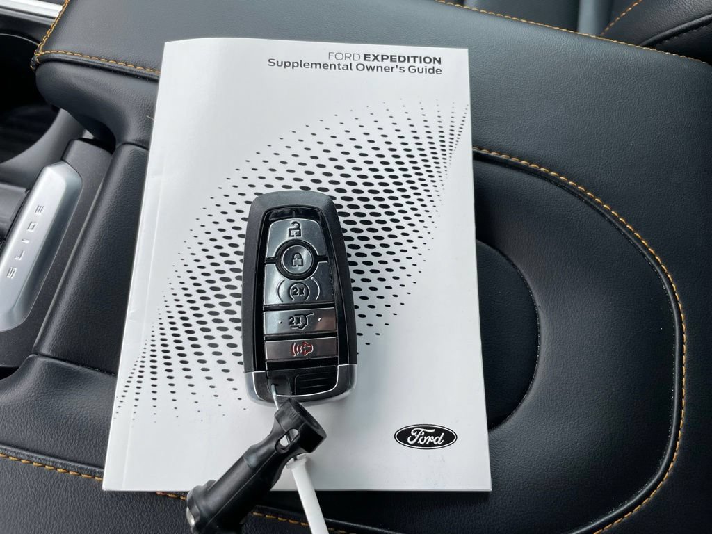 Used 2025 Ford Expedition Tremor AWD/4WD image 54