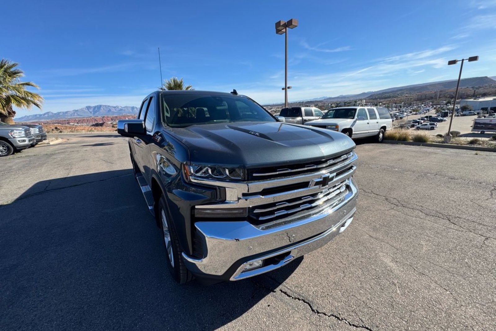 Used 2019 Chevrolet Silverado 1500 LTZ w/ LTZ Premium Package image 7