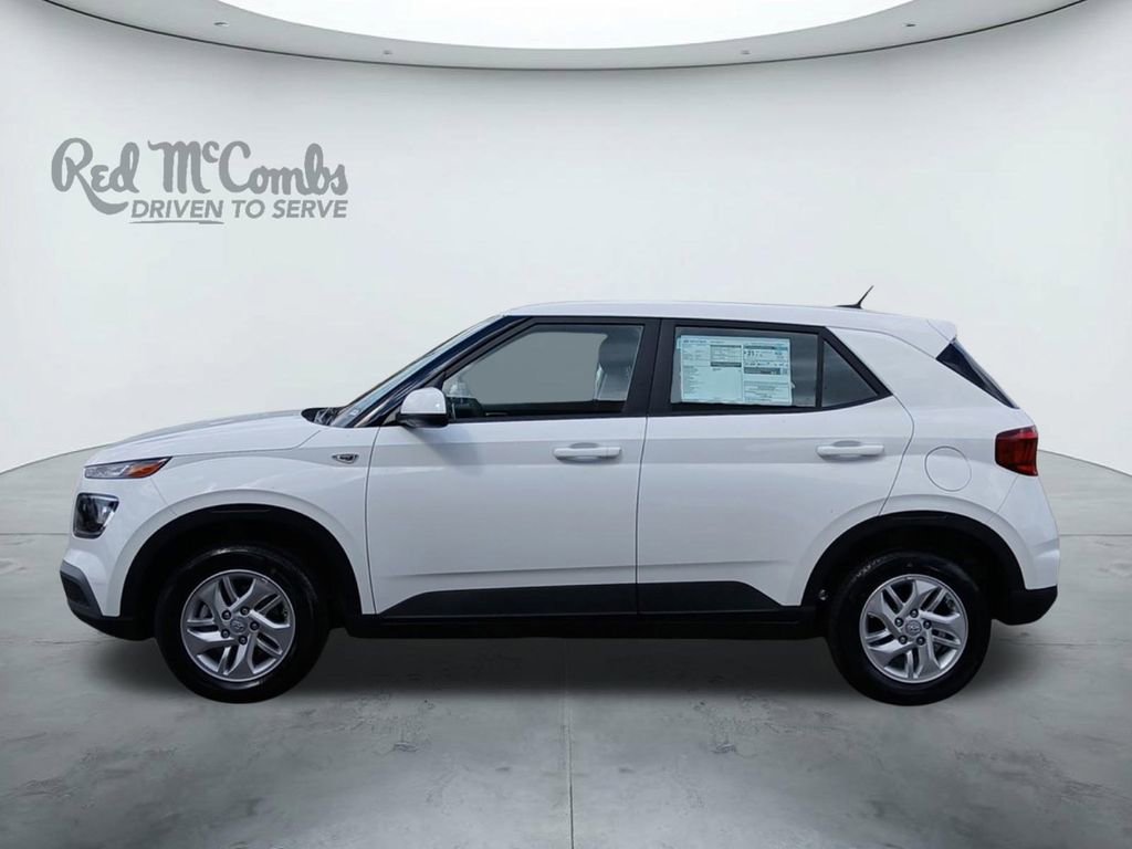 New 2026 Hyundai Venue SE FWD image 2