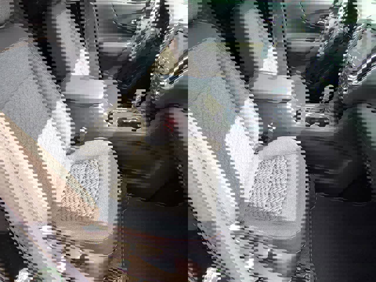 Used 2023 Chevrolet Equinox LT image 21