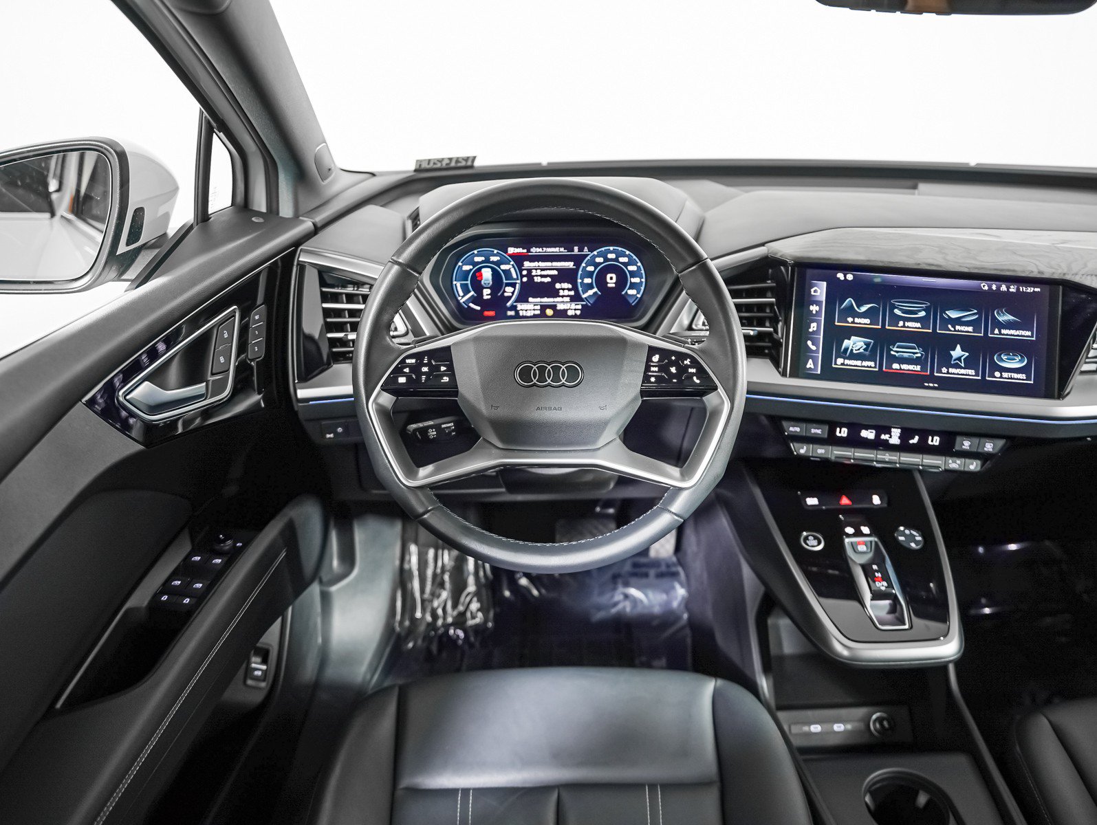 Used 2023 Audi Q4 e-tron Premium Plus w/ Premium Plus AWD/4WD image 14