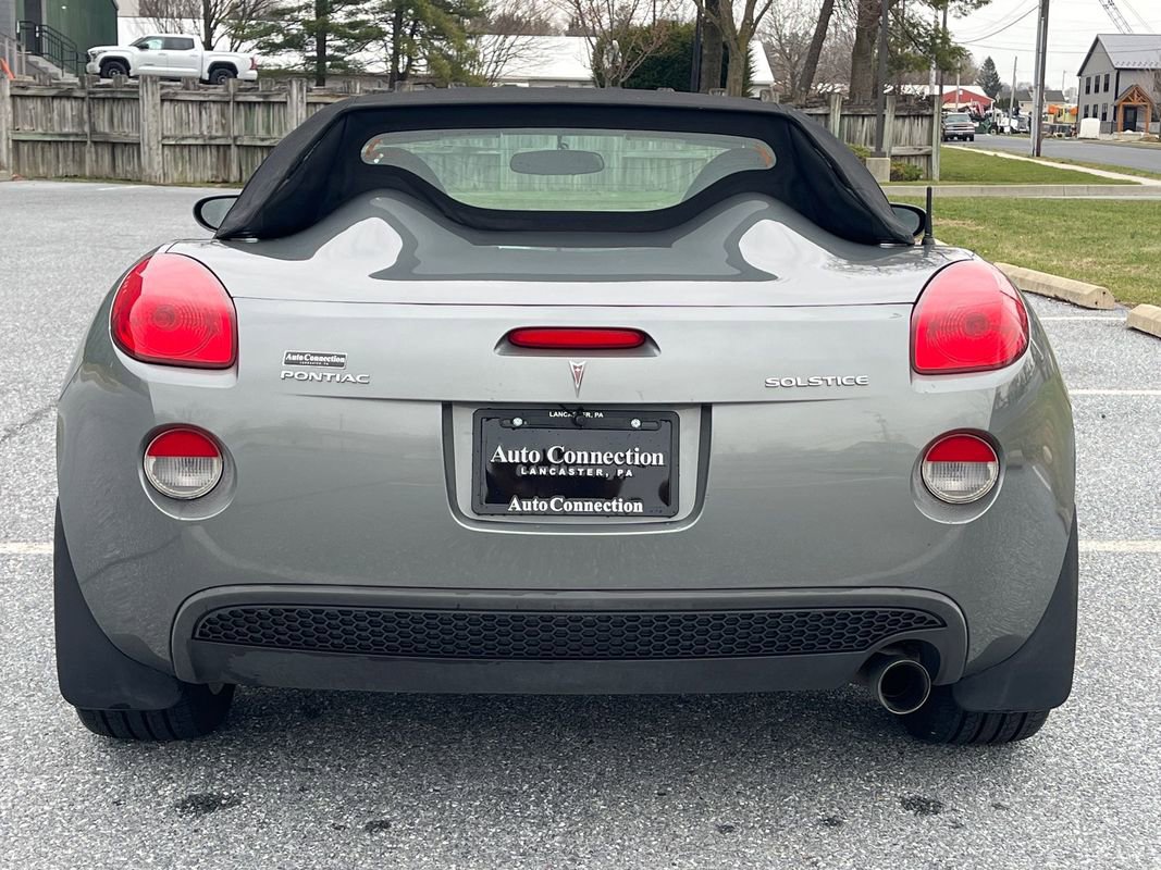 Used 2006 Pontiac Solstice w/ Premium Package image 7
