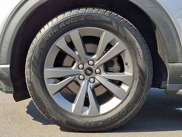 Used 2021 Ford Explorer XLT w/ Equipment Group 202A image 8