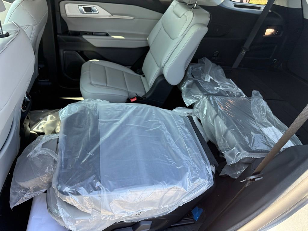 New 2026 Ford Explorer Active AWD/4WD image 32