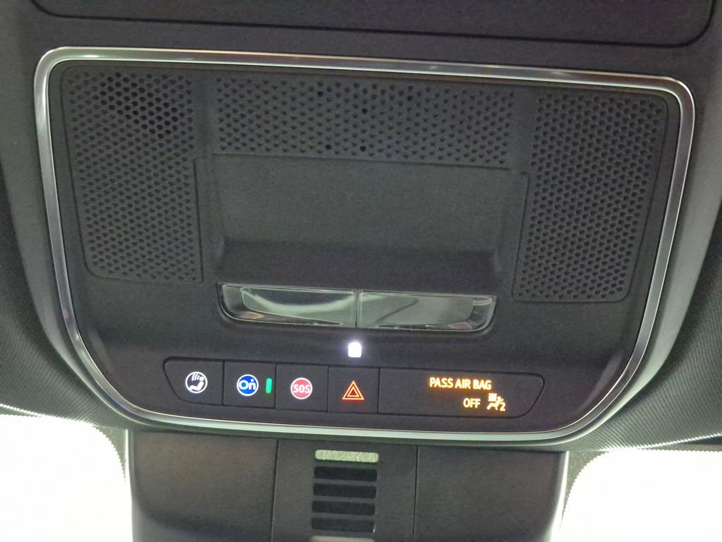 New 2026 Chevrolet Traverse RS w/ LPO, Floor Liner Package FWD image 20