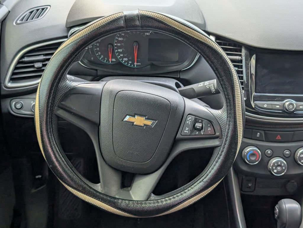 Used 2018 Chevrolet Trax LS image 11