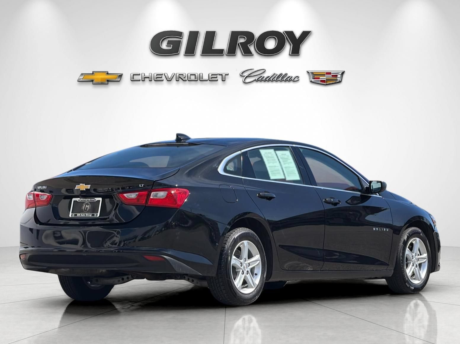 Used 2023 Chevrolet Malibu LT FWD image 3