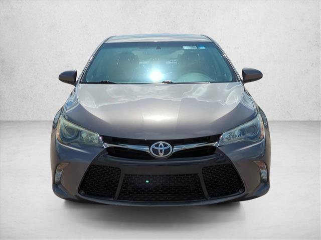 Used 2015 Toyota Camry SE image 2