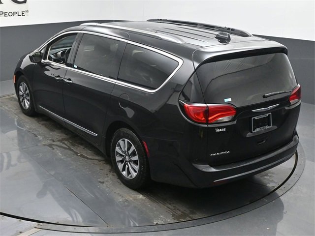 Used 2020 Chrysler Pacifica Touring-L Plus w/ Advanced Safetytec Group image 41