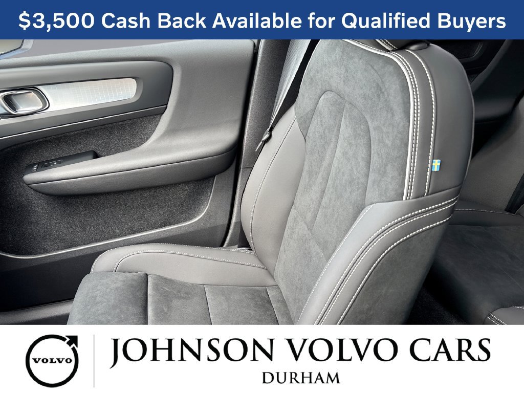 New 2026 Volvo XC40 B5 Ultra w/ Protection Package Premier AWD/4WD image 25