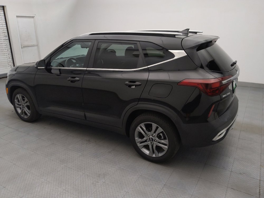 Used 2022 Kia Seltos S FWD image 3