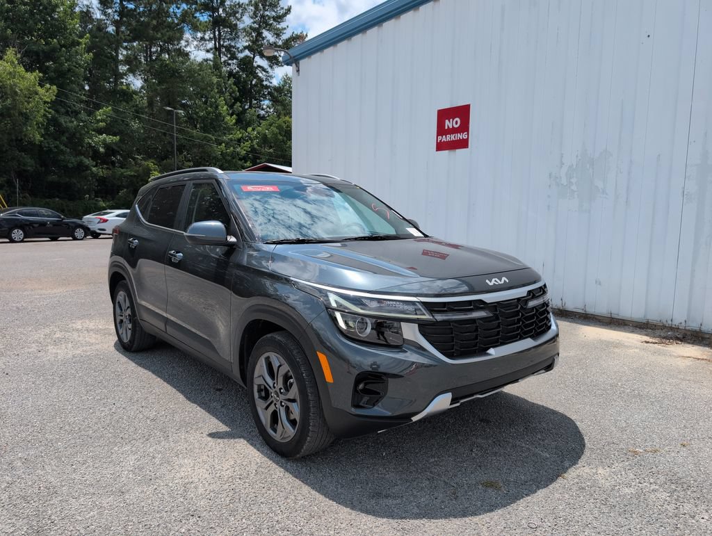 Used 2024 Kia Seltos S FWD image 1