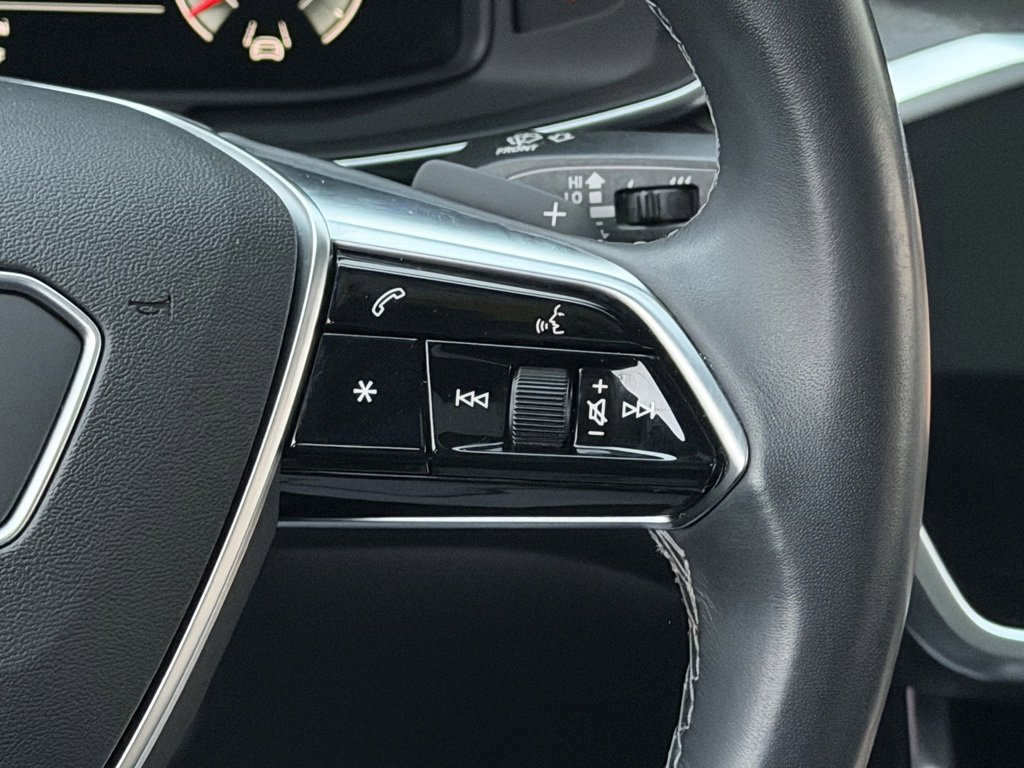 Used 2023 Audi A6 Premium Plus w/ Premium Plus Package image 18