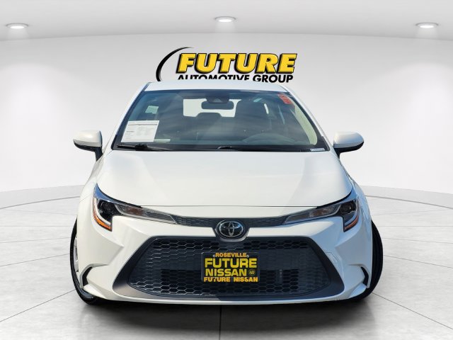 Used 2022 Toyota Corolla LE FWD image 2