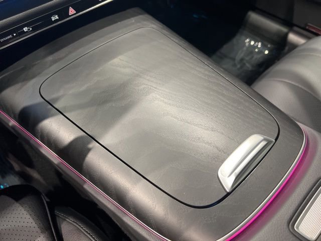 Used 2025 Mercedes-Benz E 350 4MATIC Sedan image 24