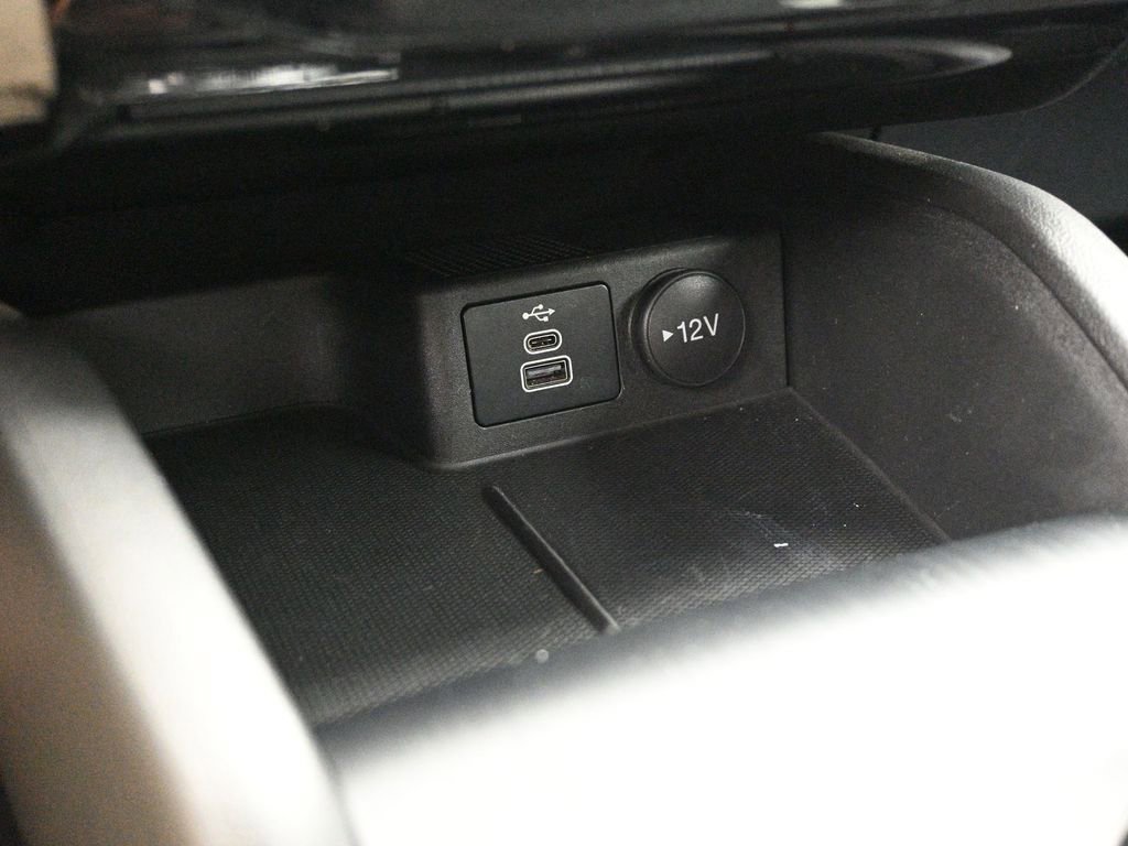 Certified 2024 Ford Escape ST-Line w/ Tech Pack #1 image 18